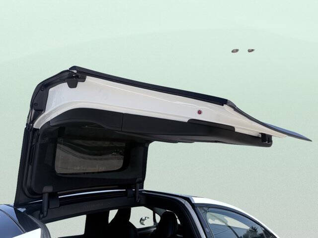 2023 Tesla Model X Standard Range