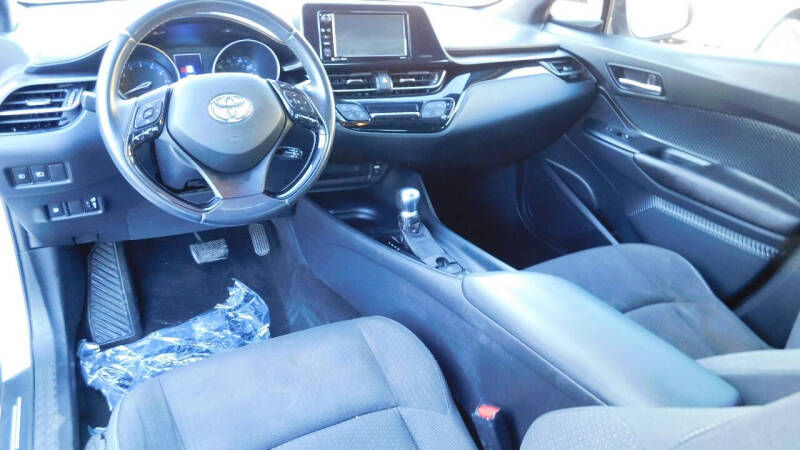 2018 Toyota C-HR XLE Premium