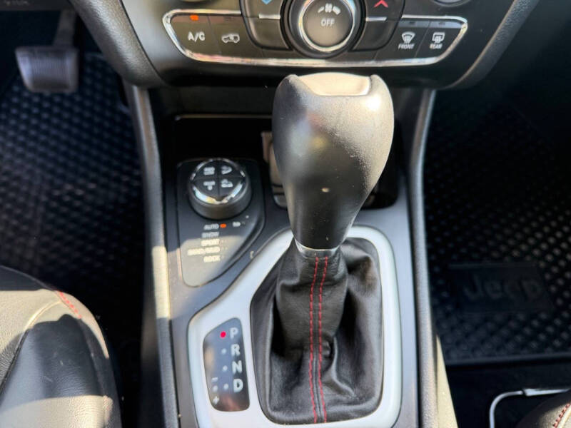 2015 Jeep Cherokee Trailhawk