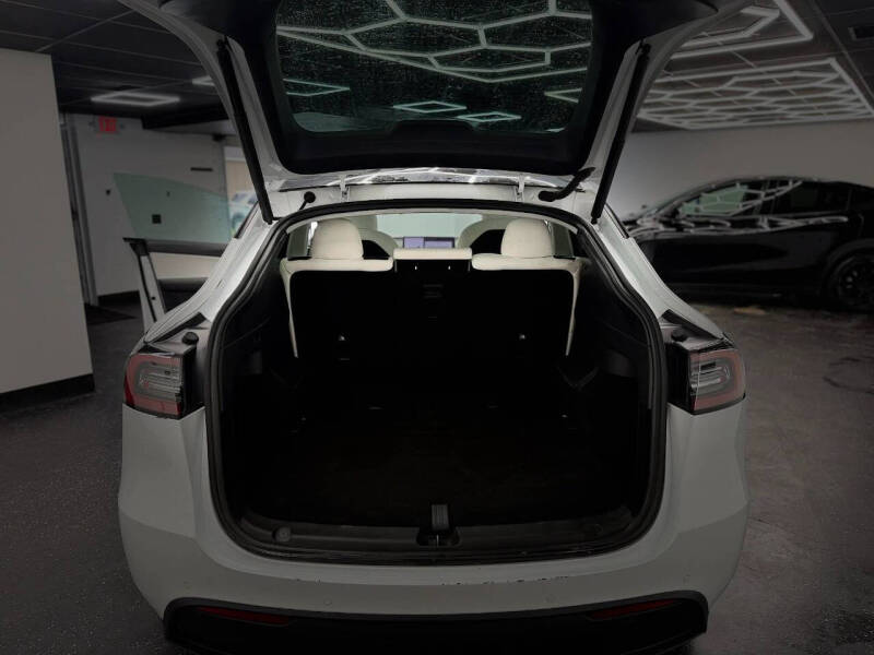 2022 Tesla Model Y Long Range