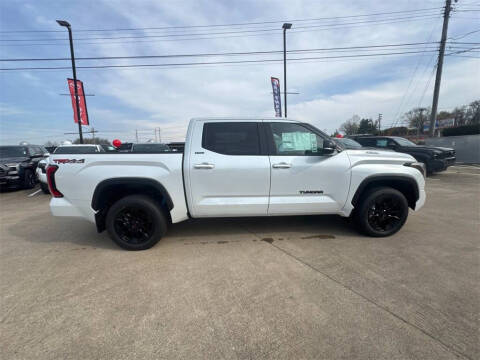 2025 Toyota Tundra Limited HV