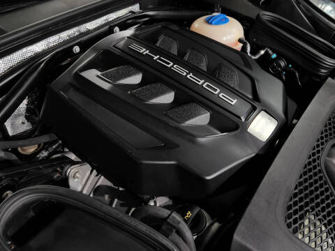 2015 Porsche Macan S