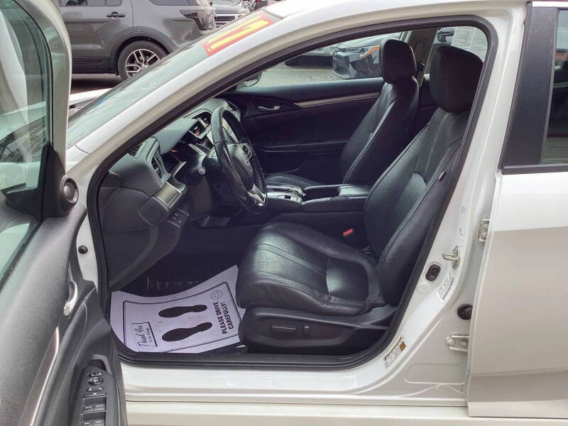 2017 Honda Civic Touring