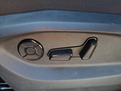 2025 Volkswagen Tiguan SE