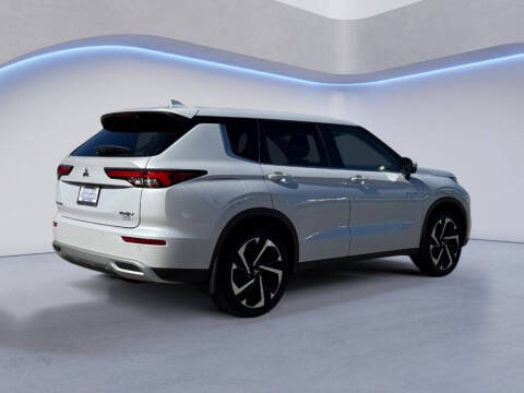 2023 Mitsubishi Outlander PHEV SE