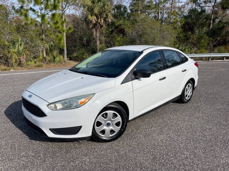 2015 Ford Focus for sale at VICTORY LANE AUTO SALES in Port Richey FL