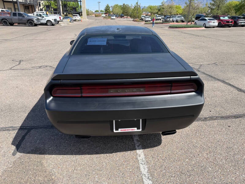 2012 Dodge Challenger SXT