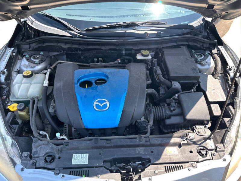 2013 Mazda MAZDA3 i Touring