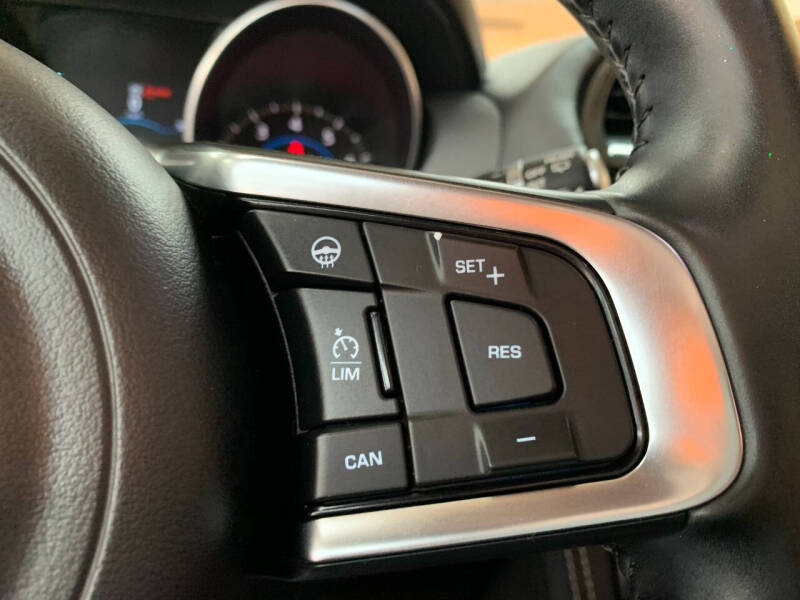 2017 Jaguar F-PACE 35t R-Sport