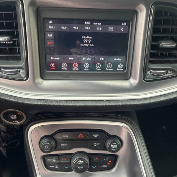 2019 Dodge Challenger SXT