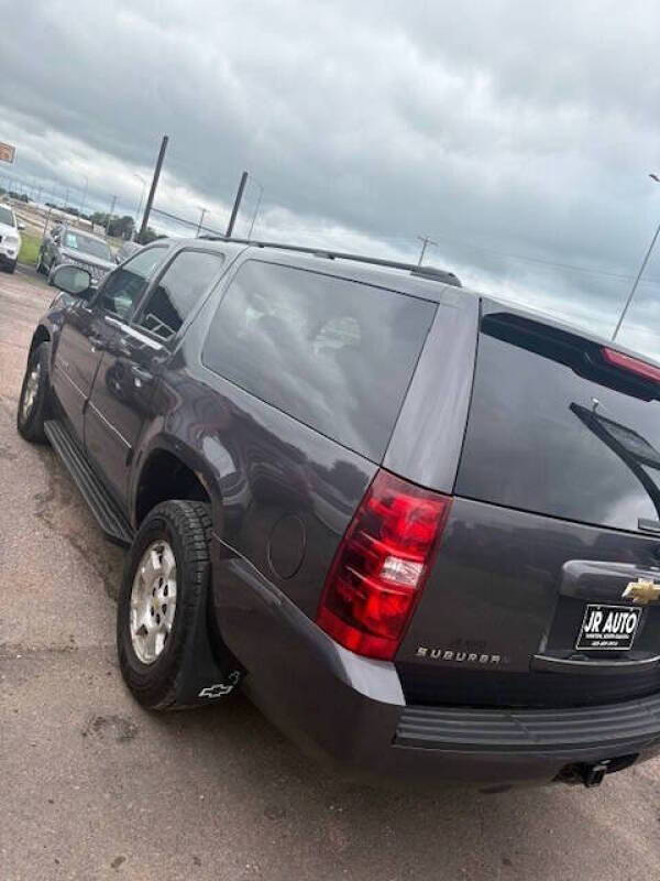 2010 Chevrolet Suburban LS