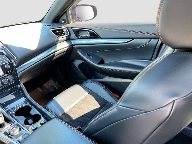 2022 Nissan Maxima 3.5 SR