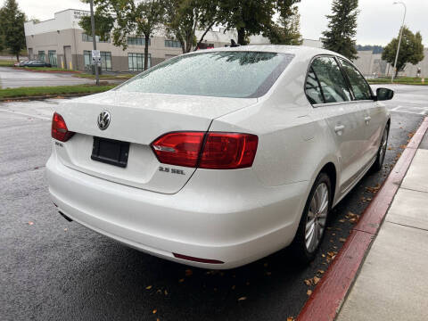 2011 Volkswagen Jetta SEL PZEV
