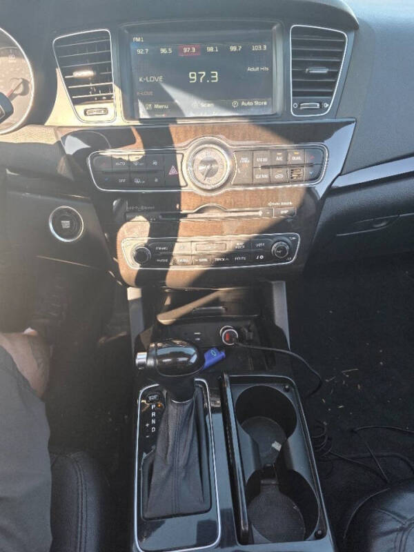 2016 Kia Cadenza Premium