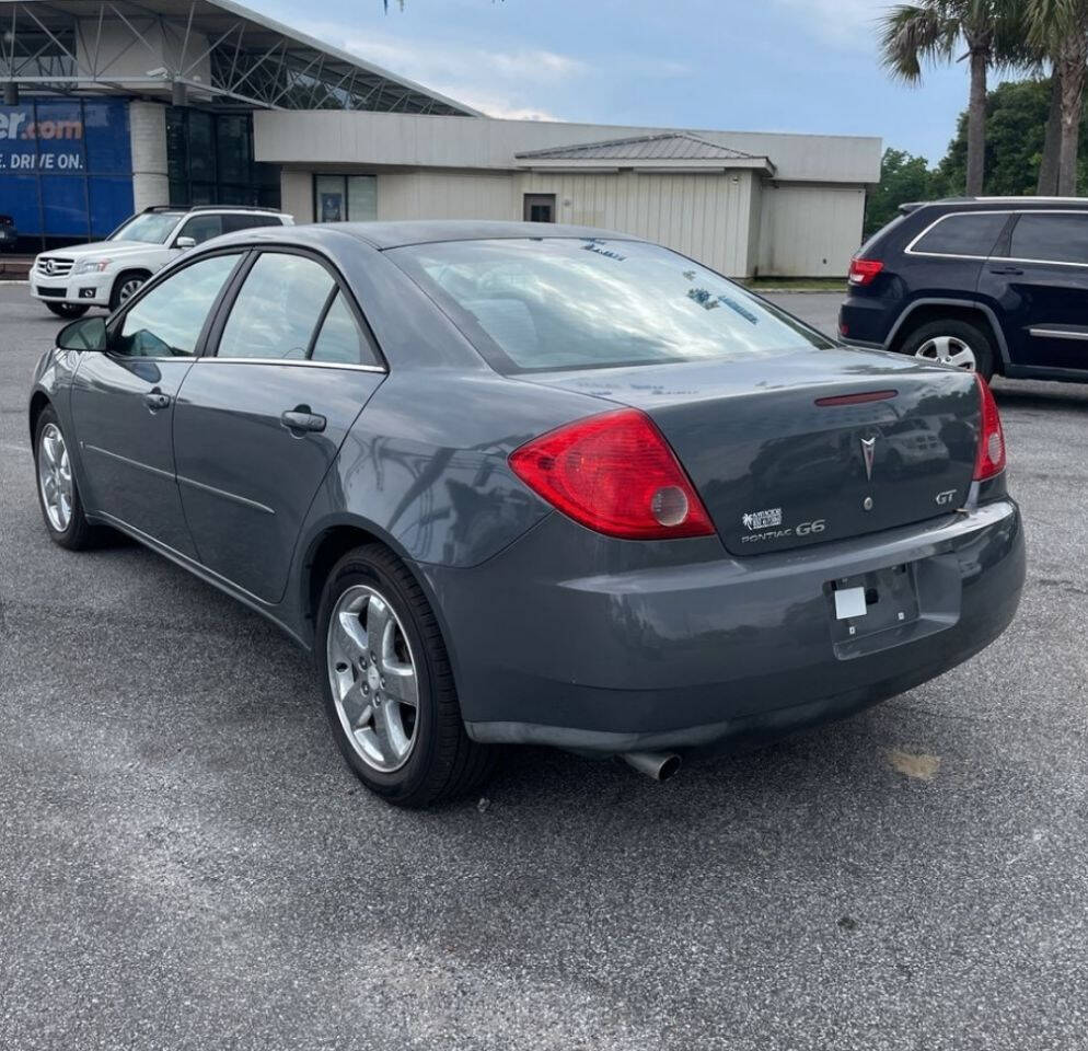 2008 PONTIAC G6 Sedan - $4,600