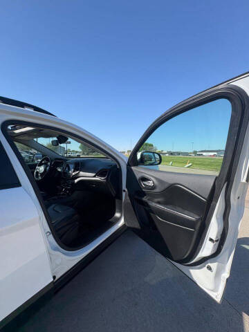 2019 Jeep Cherokee Altitude