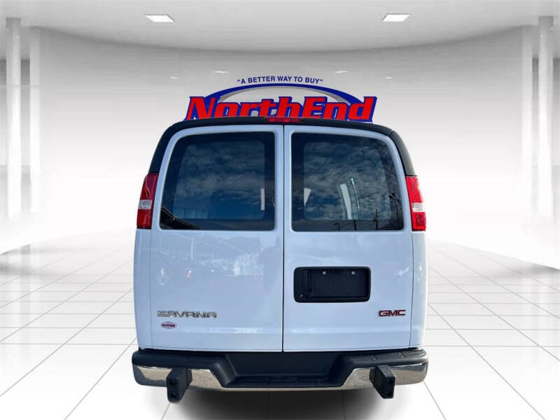 2024 GMC Savana 2500