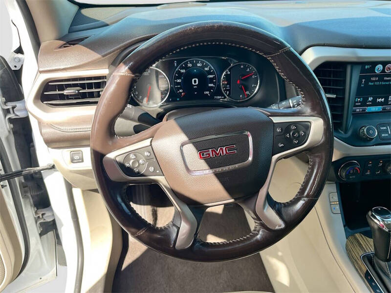 2019 GMC Acadia Denali