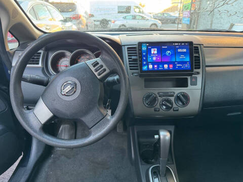 2009 Nissan Versa 1.8 SL