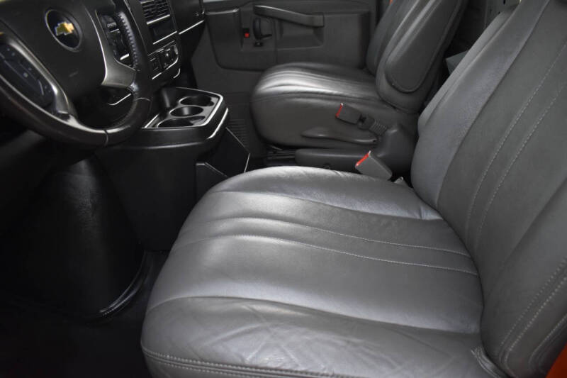 2019 Chevrolet Express 2500