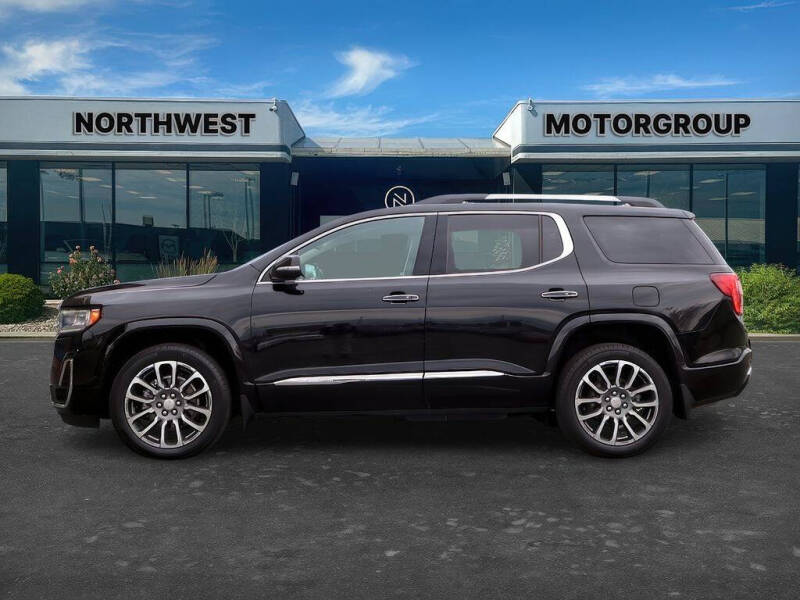 2022 GMC Acadia Denali