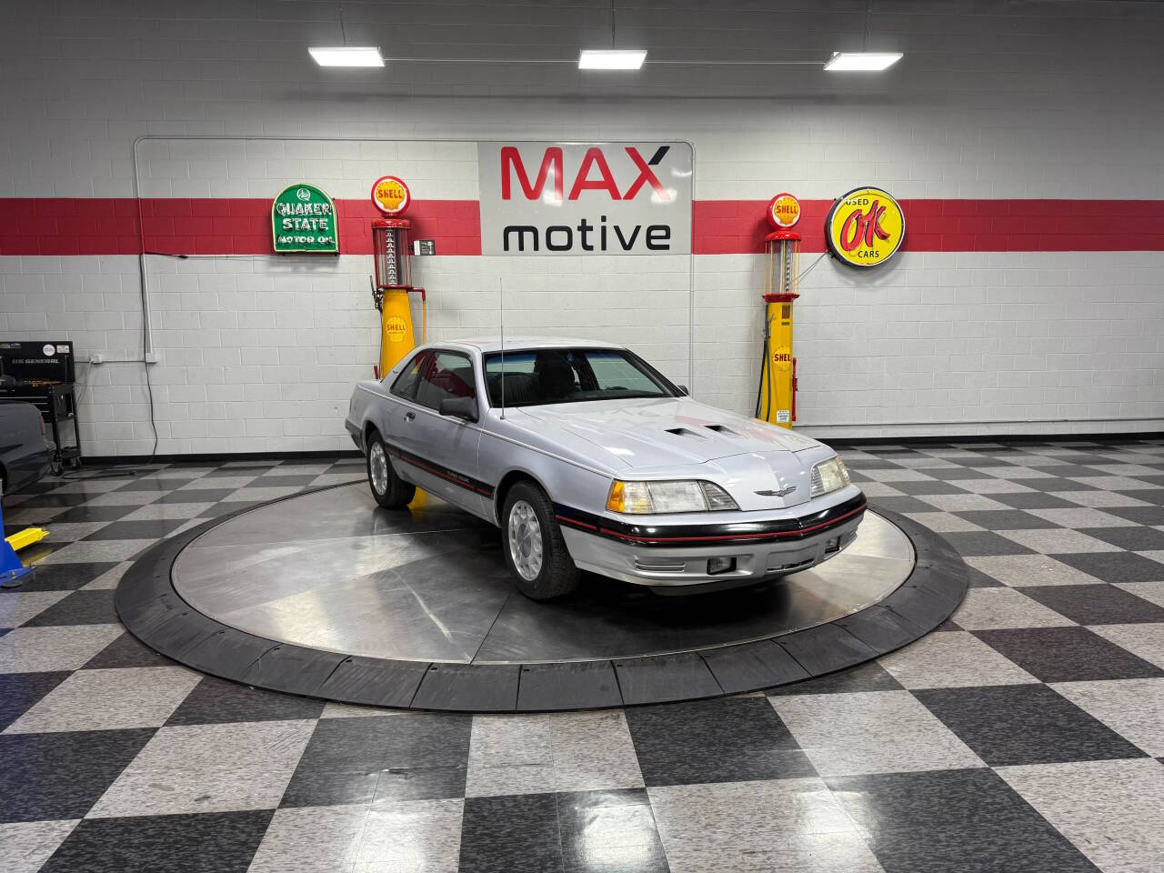 1988 Ford Thunderbird 8