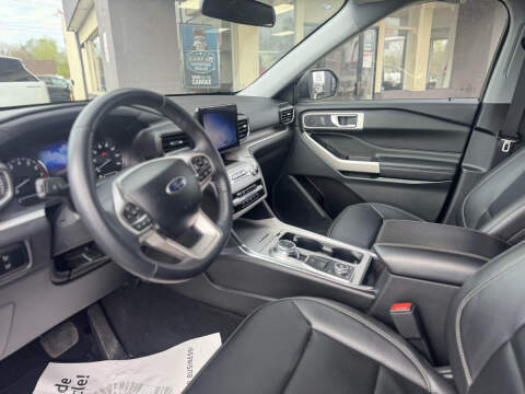 2024 Ford Explorer XLT