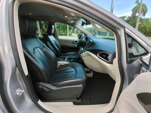 2021 Chrysler Voyager LXi