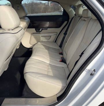 2012 Jaguar XJL Portfolio