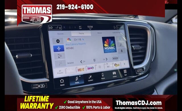 2026 Chrysler Pacifica Select