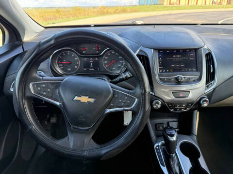 2019 Chevrolet Cruze LS