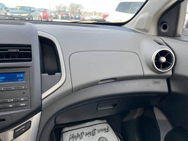 2016 Chevrolet Sonic LS Auto