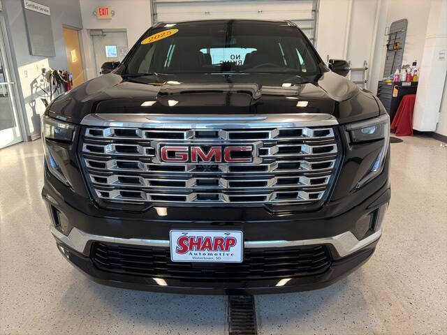 2025 GMC Acadia Denali