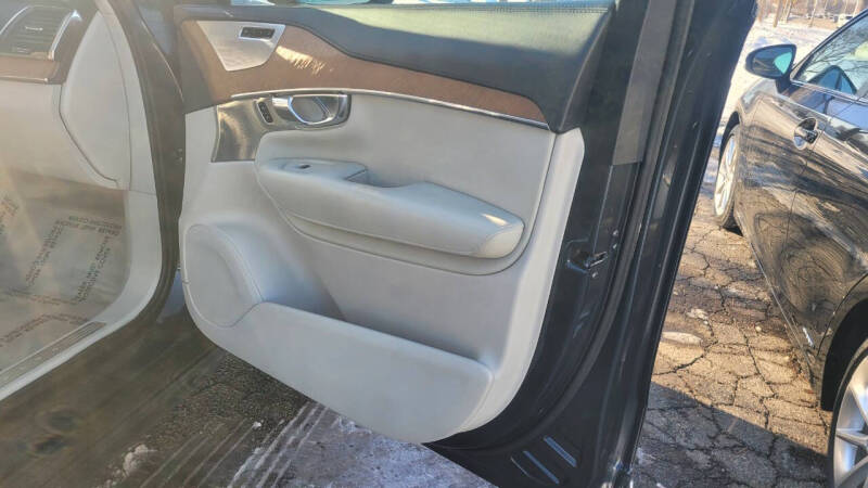 2016 Volvo XC90 T6 Inscription