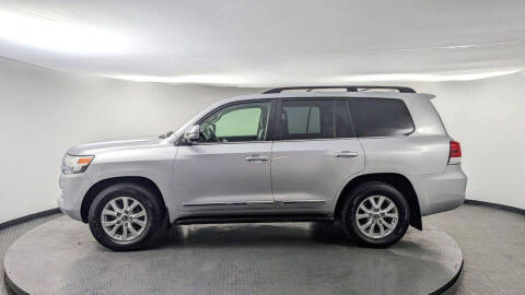2017 Toyota Land Cruiser