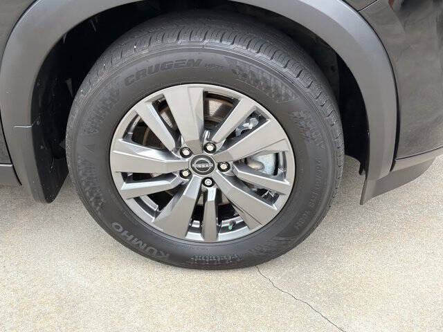 2025 Nissan Pathfinder S