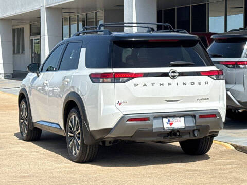 2026 Nissan Pathfinder Platinum