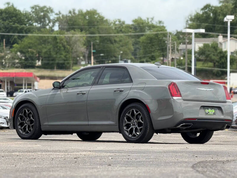 2018 Chrysler 300 S