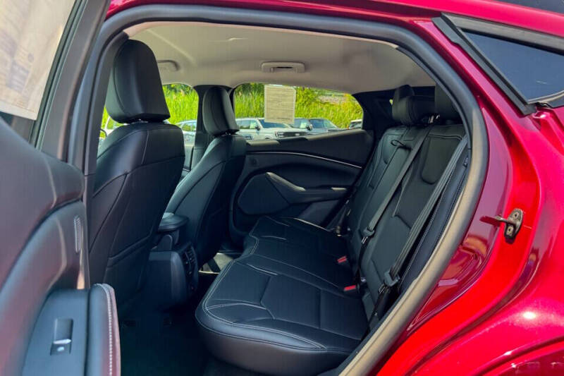 2025 Ford Mustang Mach-E Premium