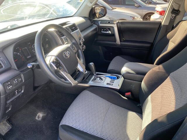 2022 Toyota 4Runner SR5