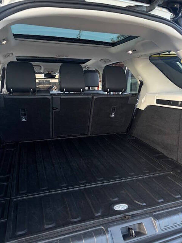 2017 Land Rover Discovery SE