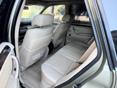 2005 BMW X5 4.4i