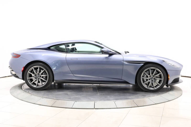2019 Aston Martin DB11 V8