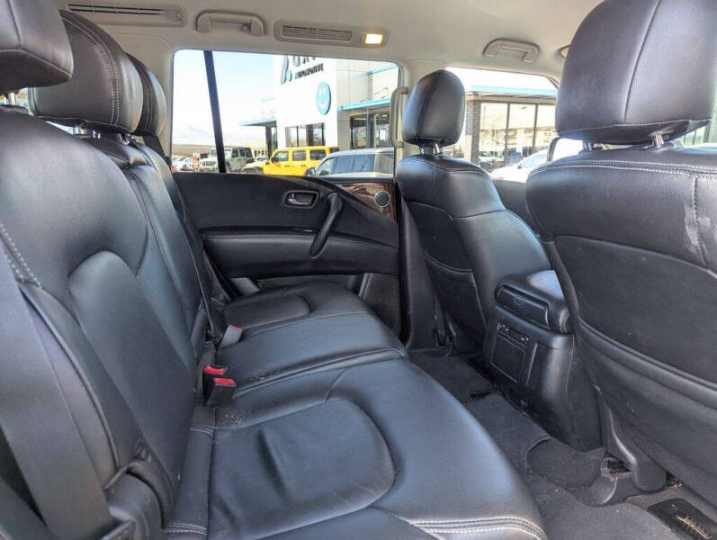 2017 Nissan Armada SV