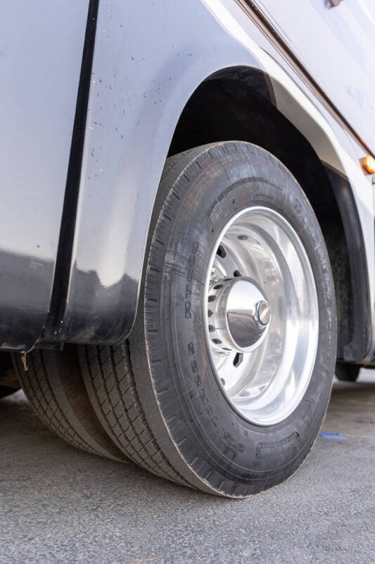 2007 Freightliner MH Chassis