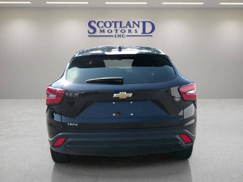 2025 Chevrolet Trax LS