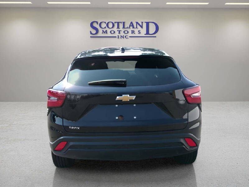 2025 Chevrolet Trax LS