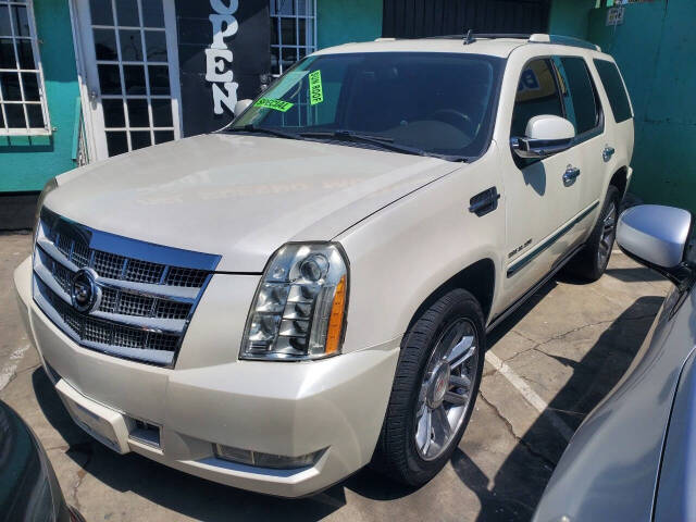 2010 Cadillac Escalade for sale at Del Fresno Motors in Los Angeles, CA