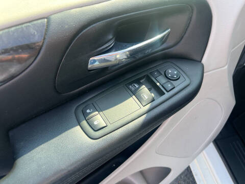 2013 Dodge Grand Caravan SE