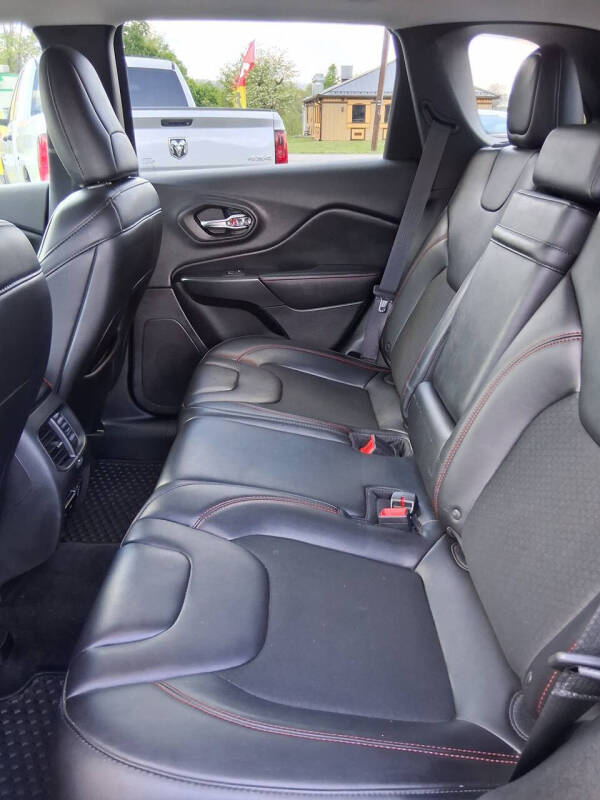 2019 Jeep Cherokee Trailhawk